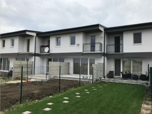 AKCIA - Ponúkame radove rodinné domy v obci Miloslavov - blizučko BA 122200 EUR