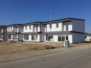 AKCIA - Ponúkame radove rodinné domy v obci Miloslavov - blizučko BA 122200 EUR