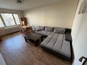 3-izbový priestranný ( 82m2) byt s balkónom v Brusne- Zámlynie.