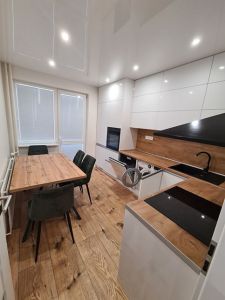 3-izbový - Kompletná - nadčasová - rekonštrukcia, 70 m2 plus lodžia