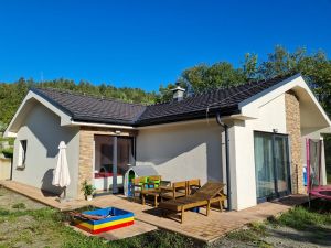 4-izbový bungalov na slnečnom pozemku v Banskej Bystrici – Fončorda